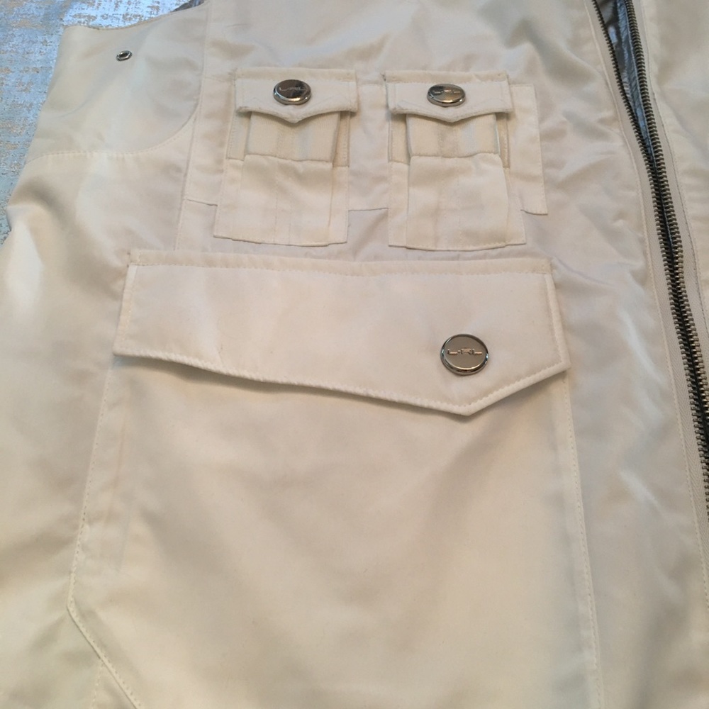 Reversible R-R-L Vest - Picture 11 of 12